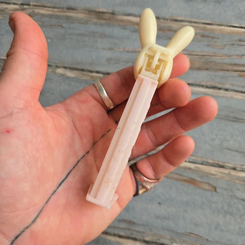 VTG Rabbit Pez Candy Dispenser Easter Bunny Pink Cream Slovenia No Feet Animal